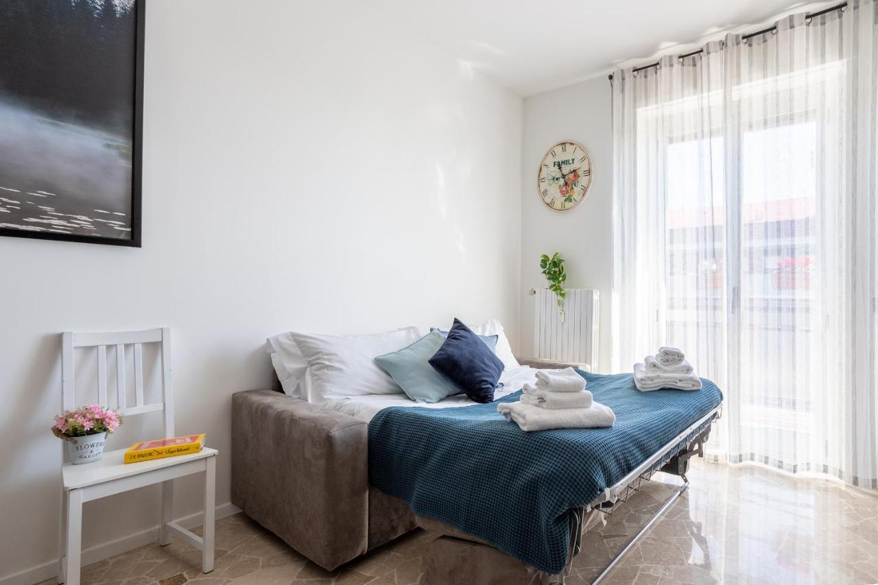 Milano City Apartments - Parking And Comfort - Spacious Apt Up To 8 Pax Exterior photo